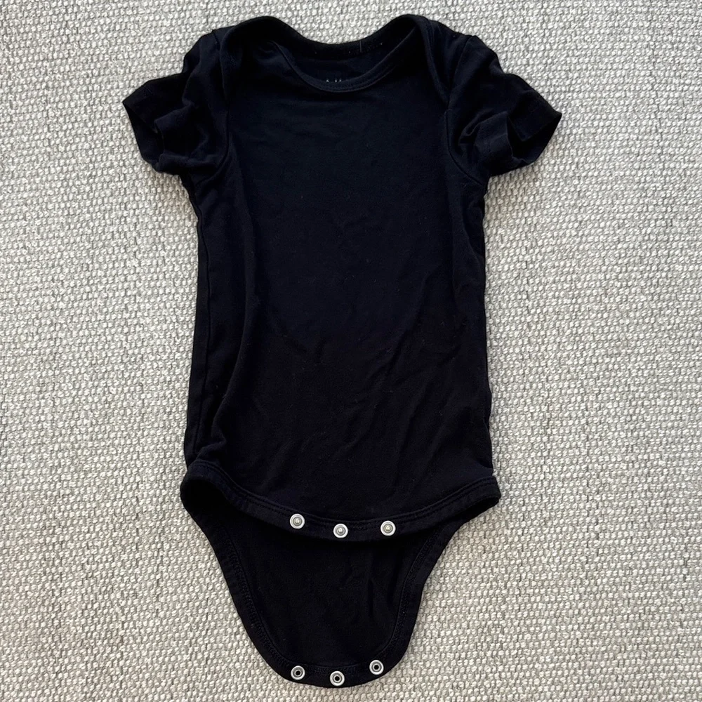 Kyte Baby black ones